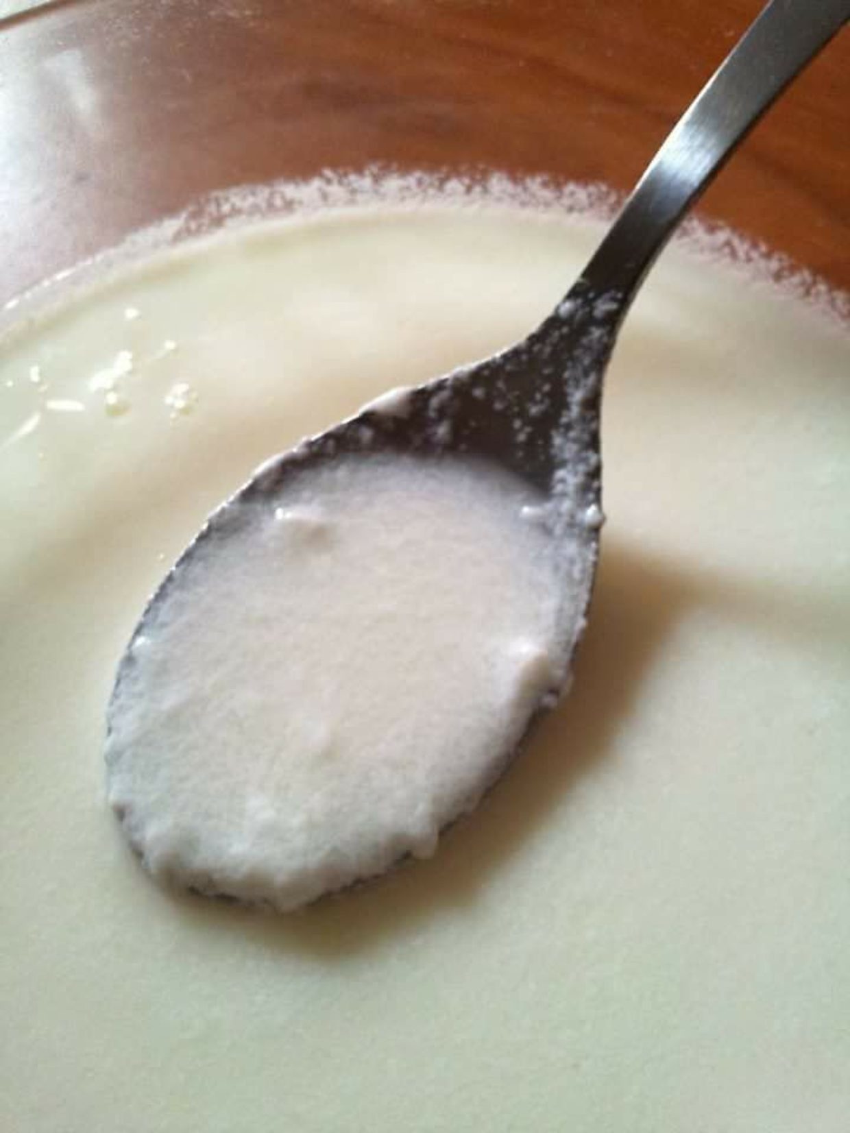Un kefir grumoso e liquido può essere dovuto a sbalzi termici