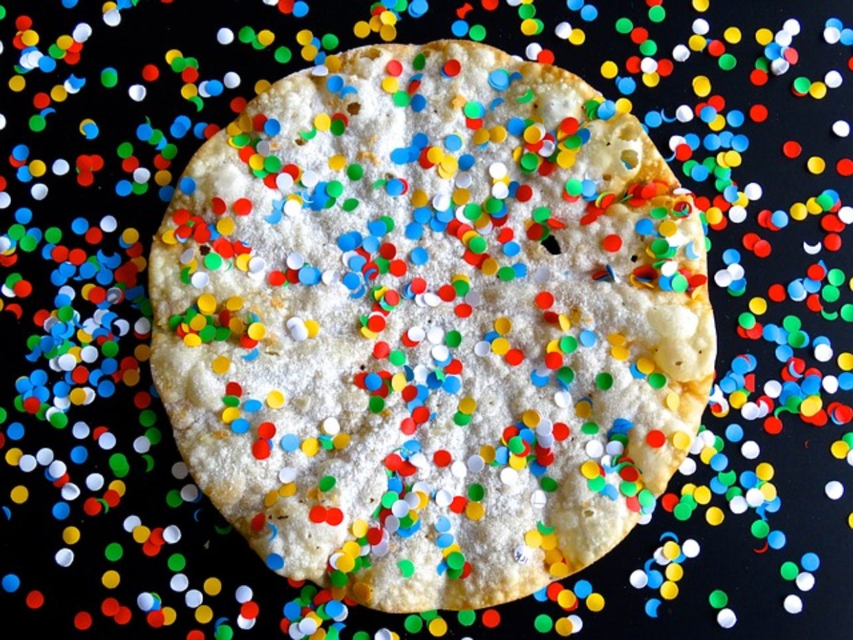 Chiacchiere di carnevale con kefir di latte