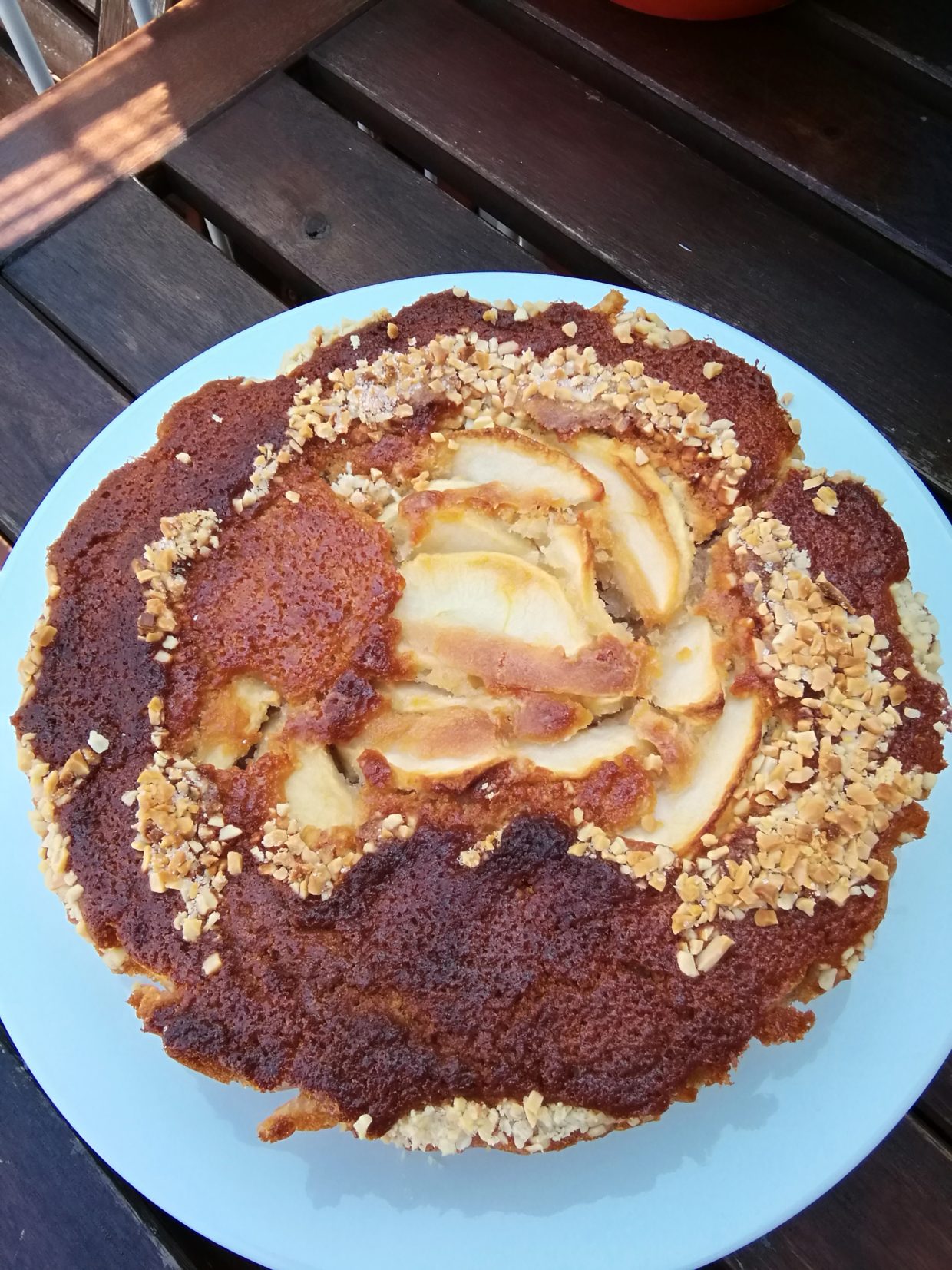 Torta soffice alle mele e kefir di latte