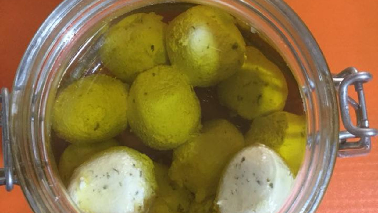 Palline di Tvorog sott’olio